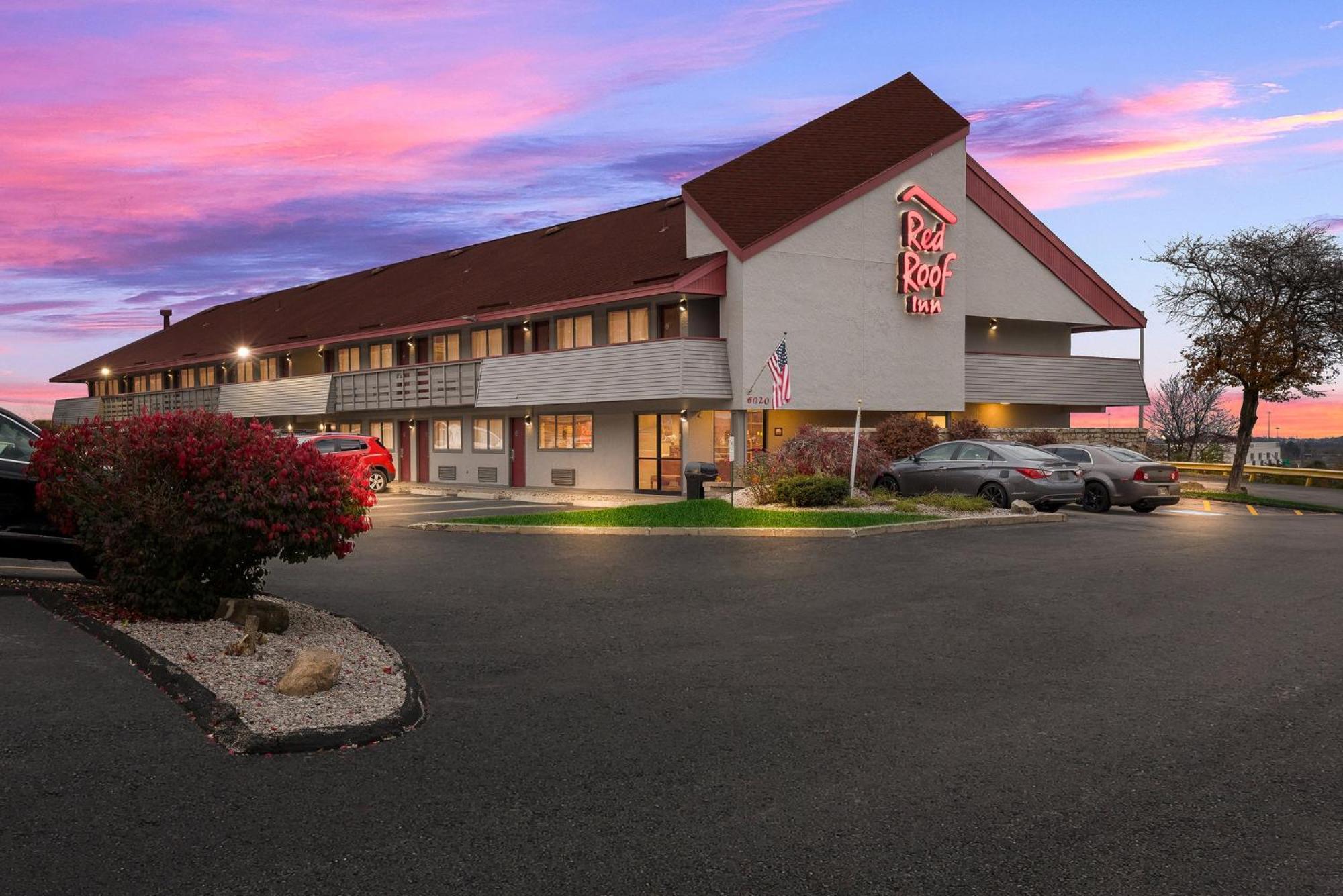 Red Roof Inn Cleveland - Independence Exteriör bild